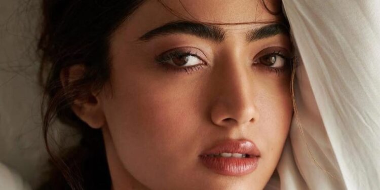 Rashmika Mandanna :ఆశలన్నీ శ్రీ వల్లి మీదే!