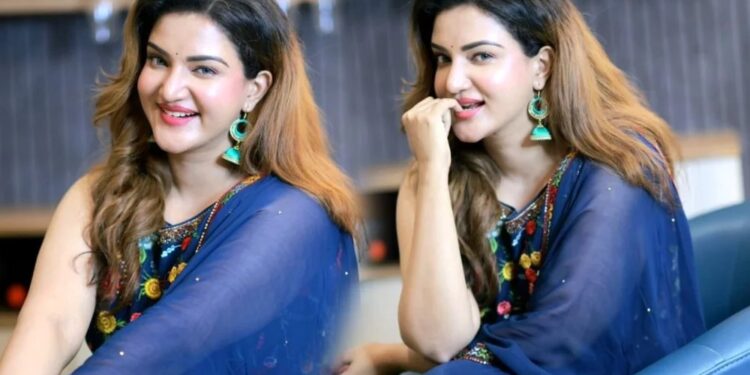 కోరిక మాత్రం తీరలేదన్న బాలయ్య హీరోయిన్..?