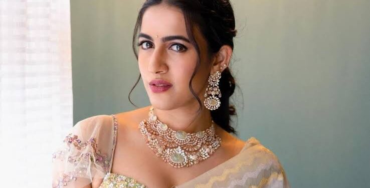 Niharika:మా ఫ్రెండ్షిప్ మధ్యలోకి నువ్వు రావద్దు..నిహారిక హాట్ కామెంట్స్!