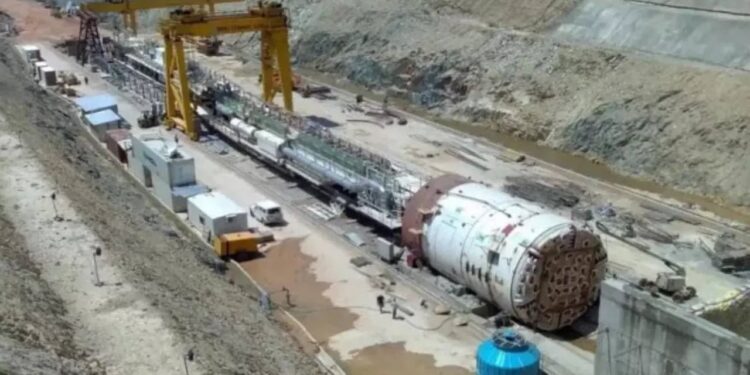 SLBC ప్రాజెక్ట్ : టన్నెల్ బోరింగ్ మెషిన్ ఎలా పనిచేస్తుందో తెలుసా..?