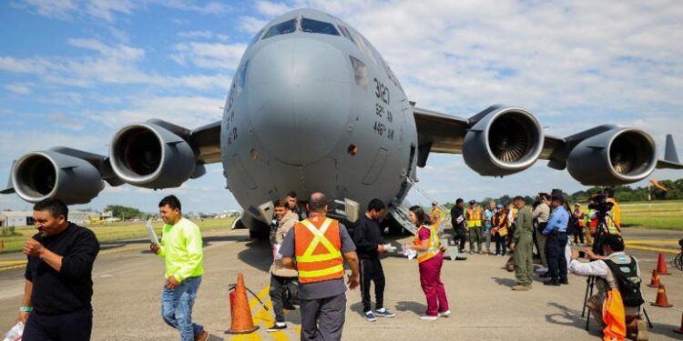 US Indians: అక్రమ మార్గాల్లో అమెరికాకు వచ్చిన వారిని.. స్వదేశాలకు పంపించే చర్యలు వేగవంతం