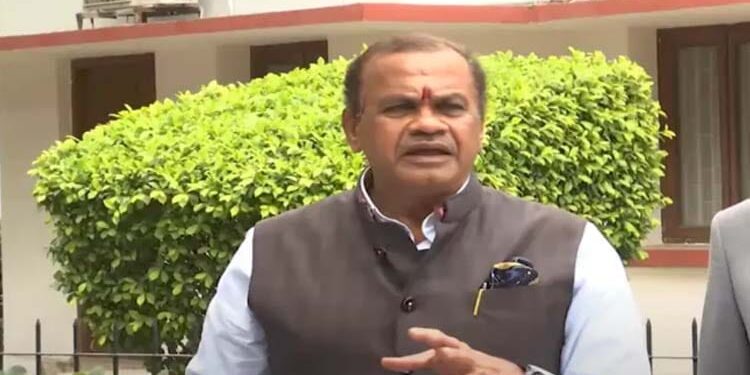 హైదరాబాద్- విజయవాడ జాతీయ రహదారి ఆరు లేన్ల నిర్మాణం త్వరితగతిన పూర్తి