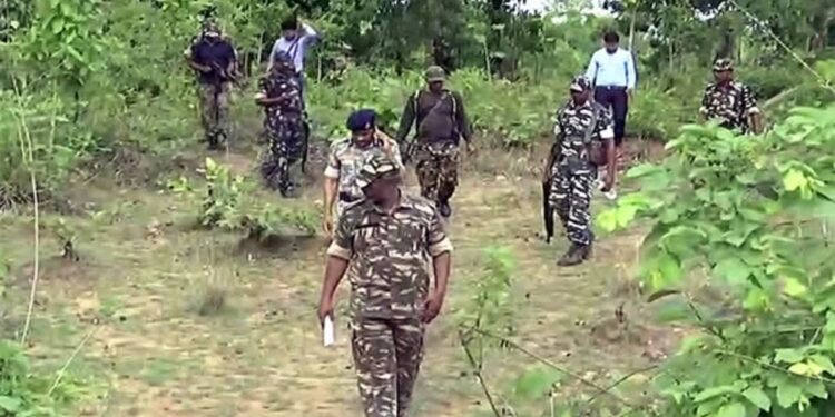 Chhattisgarh : ఛత్తీస్గఢ్లో భారీ ఎన్కౌంటర్..30మావోయిస్టుల మృతి!