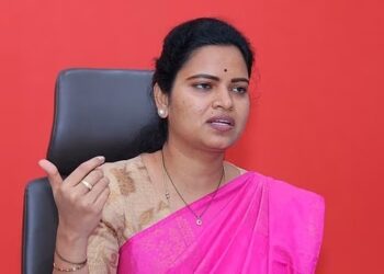 Vidadala Rajini : చిక్కుల్లో విడదల రజనీ!