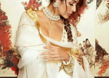 Malaika Arora: చీర‌క‌ట్టులో చిల్లింగ్ అందాలు!