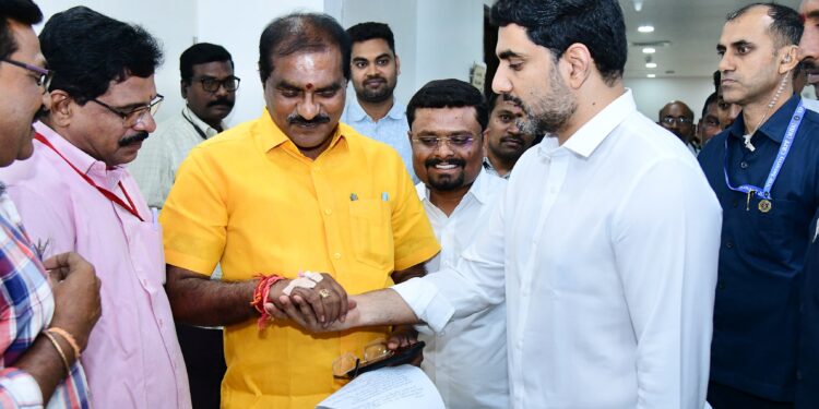 రామానాయుడు విశ్రాంతి తీసుకునేలా రూలింగ్ ఇవ్వండి మంత్రి నిమ్మలపై లోకేష్ ఆప్యాయత