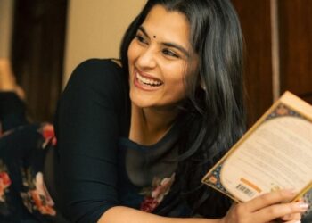 BalagamBeauty:చీరలో చెలరేగిన కావ్య కళ్యాణ్ రామ్ అందం