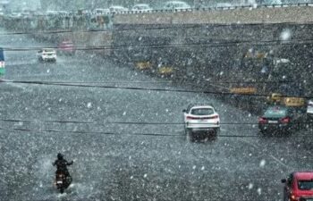 Hyderabad: హైదరాబాద్ నగరంలో భారీ వర్షం.. ఒక్కసారిగా మారిపోయిన వాతావరణం!