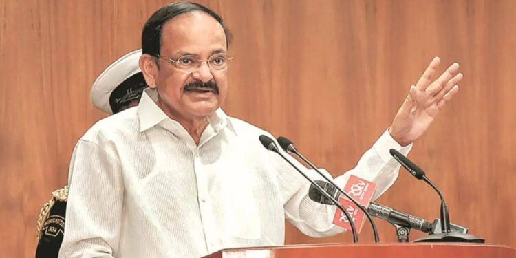 Venkaiah Naidu: పరోక్షంగా  జగన్‌పై ధ్వజం!