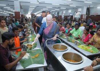 AnnaLezhneva:తిరుమలేశుని సేవలో శ్రీమతి అన్నా కొణిదల