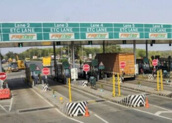 FastTag: జీపీఎస్ ఆధారిత ట్యాక్స్ వసూలు