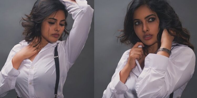 Divi Vadthya: స్టైలిష్ గా!