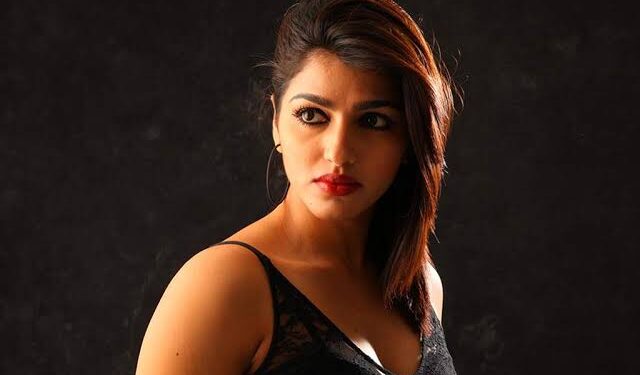 Sai Dhanshika:ఒకప్పుడు సైడ్ డాన్సర్..ప్రస్తుతం చాలా ఫేమస్ హీరోయిన్!