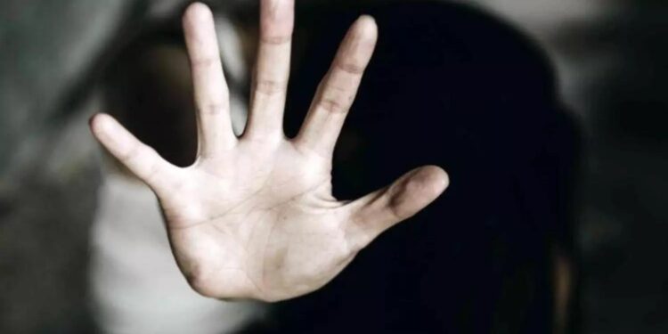 Hyderabad: స్నేహం ముసుగులో  ఎంచేసారంటే..!