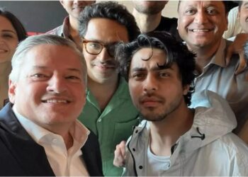 Aryan Khan:డైరెక్టర్‌గా ఇండస్ట్రీలోకి