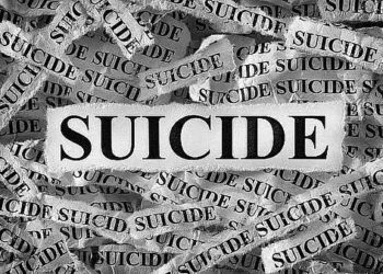 Hyderabad: ఒత్తిళ్లను తట్టుకోలేక..!