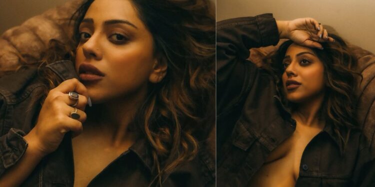 Deviyani Sarma: హై గ్లామర్ డోస్..!