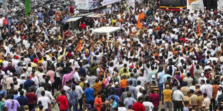 Maharashtra: ఎందుకిలా జరుగుతోంది..?