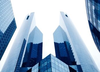 Glass Bulidings: ఎత్తైన భవనాలను గాజుతోనే ఎందుకు నిర్మిస్తారో తెలుసా ?