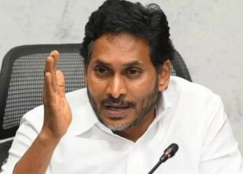 Ys Jagan: ఆ ఇద్దరే కీలకమా..!