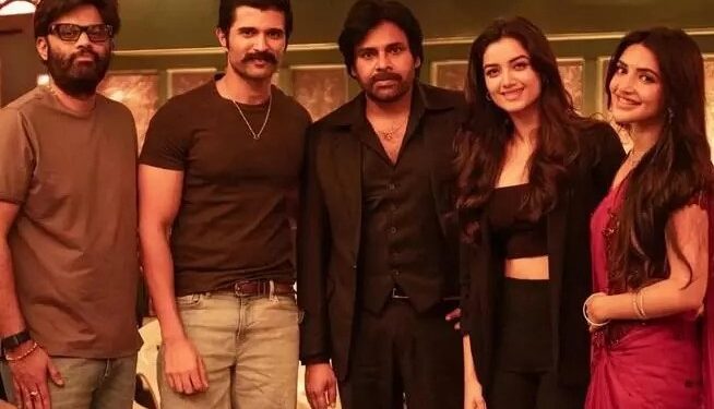 Pawan Kalyan: స్టైలిష్‌గా..!