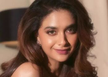 Keerthy Suresh: వాళ్లంతా నోర్ముసేలా..!