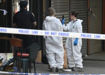 New York: అమెరికాలో కాల్పుల కలకలం.. ముగ్గురు మృతి..ఎనిమిది మందికి గాయాలు