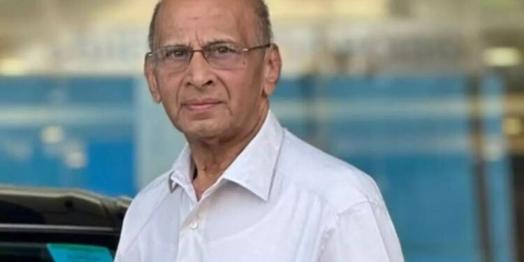 AK Rayaru Gopal: కేరళలో రెండు రూపాయల డాక్టర్ కన్నుమూత