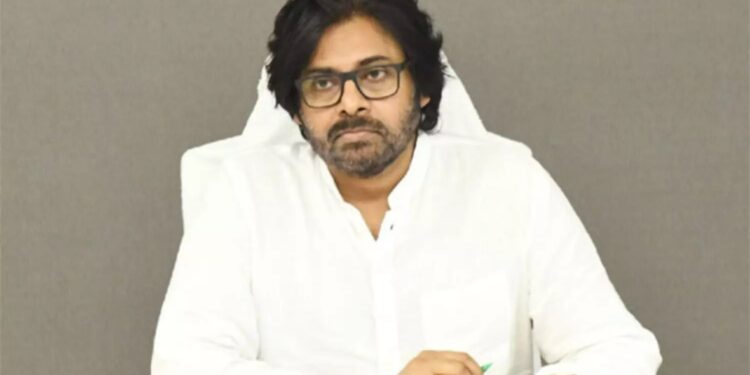 Pawan Kalyan: 10,000 మంది మహిళలకు శ్రావణ కానుక!