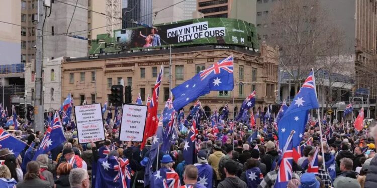 Australia: ఇమ్మిగ్రేషన్ వ్యతిరేక నిరసనలు