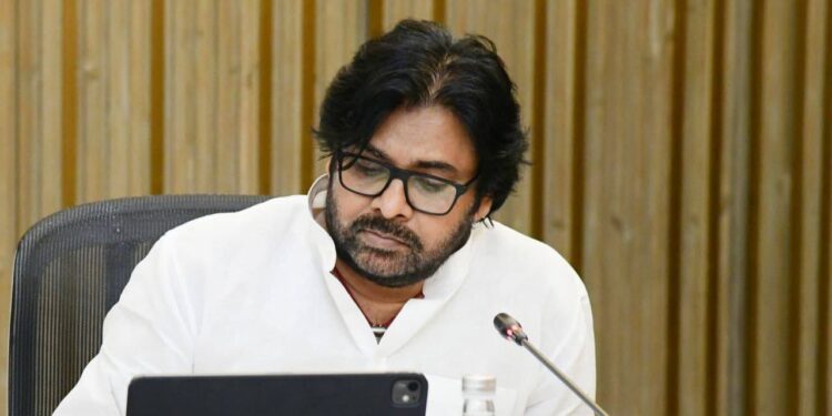 Pawan Kalyan: కొంత లౌక్యం అవ‌స‌రం..!