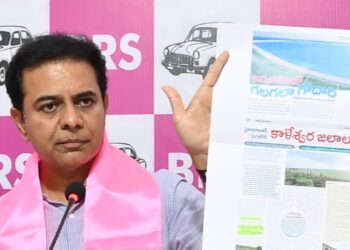 KTR: హైదరాబాద్‌ నగరం మొత్తానికి 24 గంటలు తాగునీటిని అందించే బాధ్యత మాది