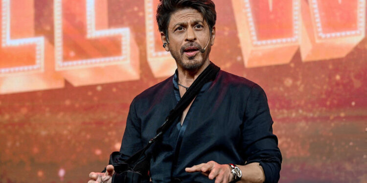 Shah Rukh Khan: ఖాన్ ముందు ఇలా జరుగుతోందా..?