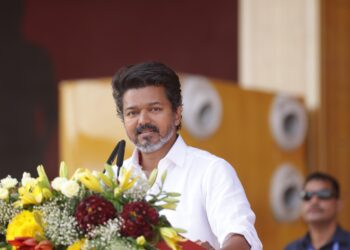 Vijay: దళపతి ఇక జనంలోకి