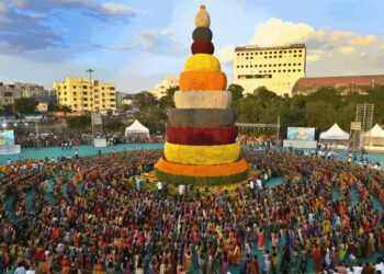 Telangana: అంబ‌రాన్నంటిన బ‌తుక‌మ్మ సంబ‌రాలు