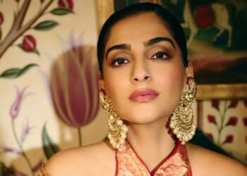 Sonam Kapoor: చాలా హుందాగా