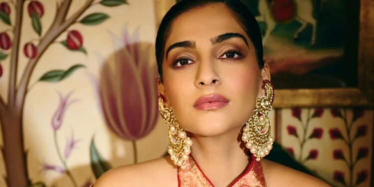 Sonam Kapoor: చాలా హుందాగా