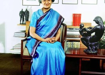Indira Gandhi:  ఇద్దరు సిక్కు అంగరక్షకులు, 30 కి పైగా బుల్లెట్లు.. ఇందిరా గాంధీ దారుణ హత్య కథ