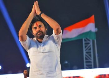 Pawan Kalyan: ఎప్పుడు కరుణిస్తారో!