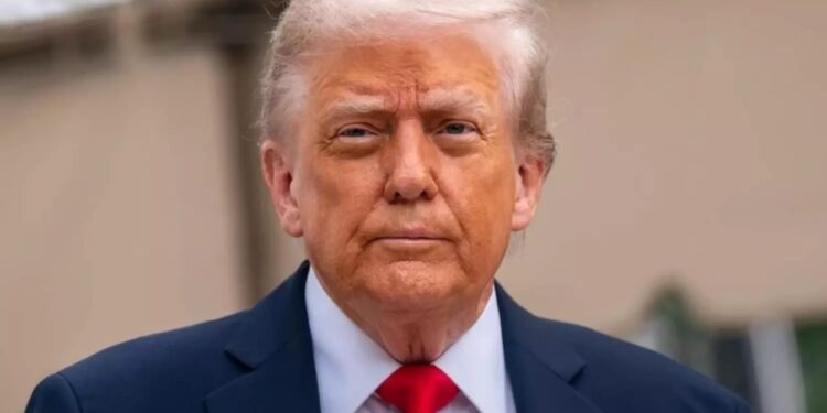 DonaldTrump:ట్రంప్ హెచ్-1బీ వీసా ఫీజు పెంపుపై అమెరికా కోర్టులో పిటిషన్