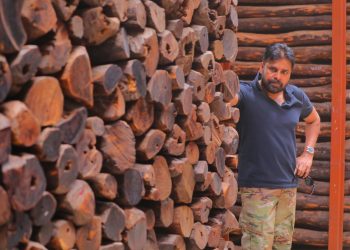 Red sandalwood: ఎవరెవరు కొంటారు