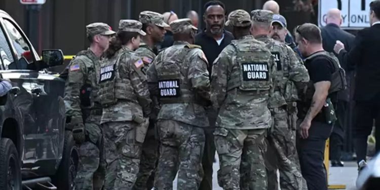 America: అమెరికాలో వైట్⁬హౌస్ దగ్గర కాల్పులు.ఇద్దరు నేషనల్ గార్డ్స్ మృతి