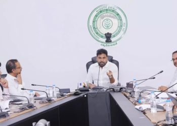 Pawan Kalyan: రోడ్ల విషయంలో కీలక నిర్ణయం