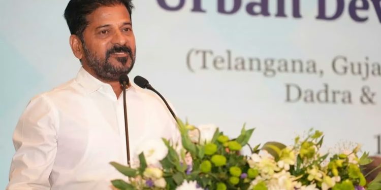Cm Revanth Reddy: అన్నా అన్న  ఒక్కమాటతో!