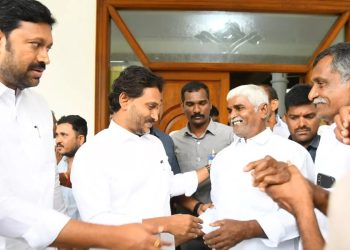 Ys Jagan: చుట్టం చూపుగా ఏపీకి వచ్చి పోతారే..!
