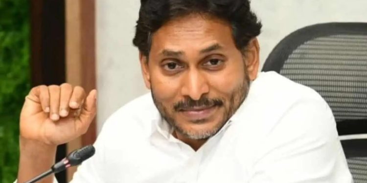 Ys Jagan | ట్రెండ్ కు భిన్నంగా వైసీపీ అడుగులు..!