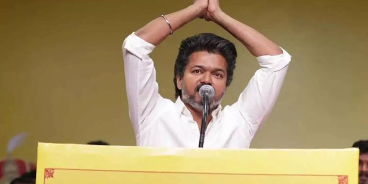 TVK : తమిళనాడులో ‘విజిల్’ మోగింది: ఒంటరి పోరుకు దళపతి విజయ్ సమరశంఖం